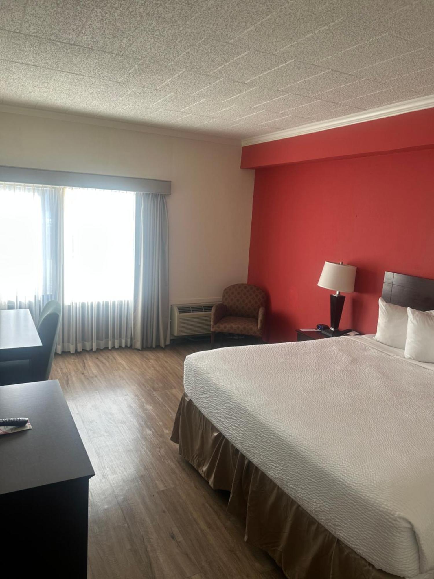 Hotel Ramada By Wyndham Newark/Wilmington Exterior foto